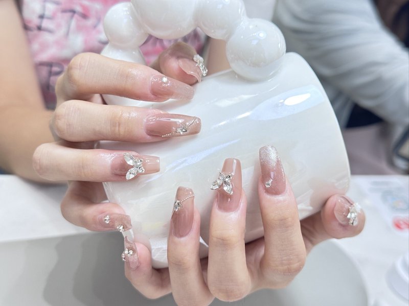 日式美甲：美甲界的清新之选